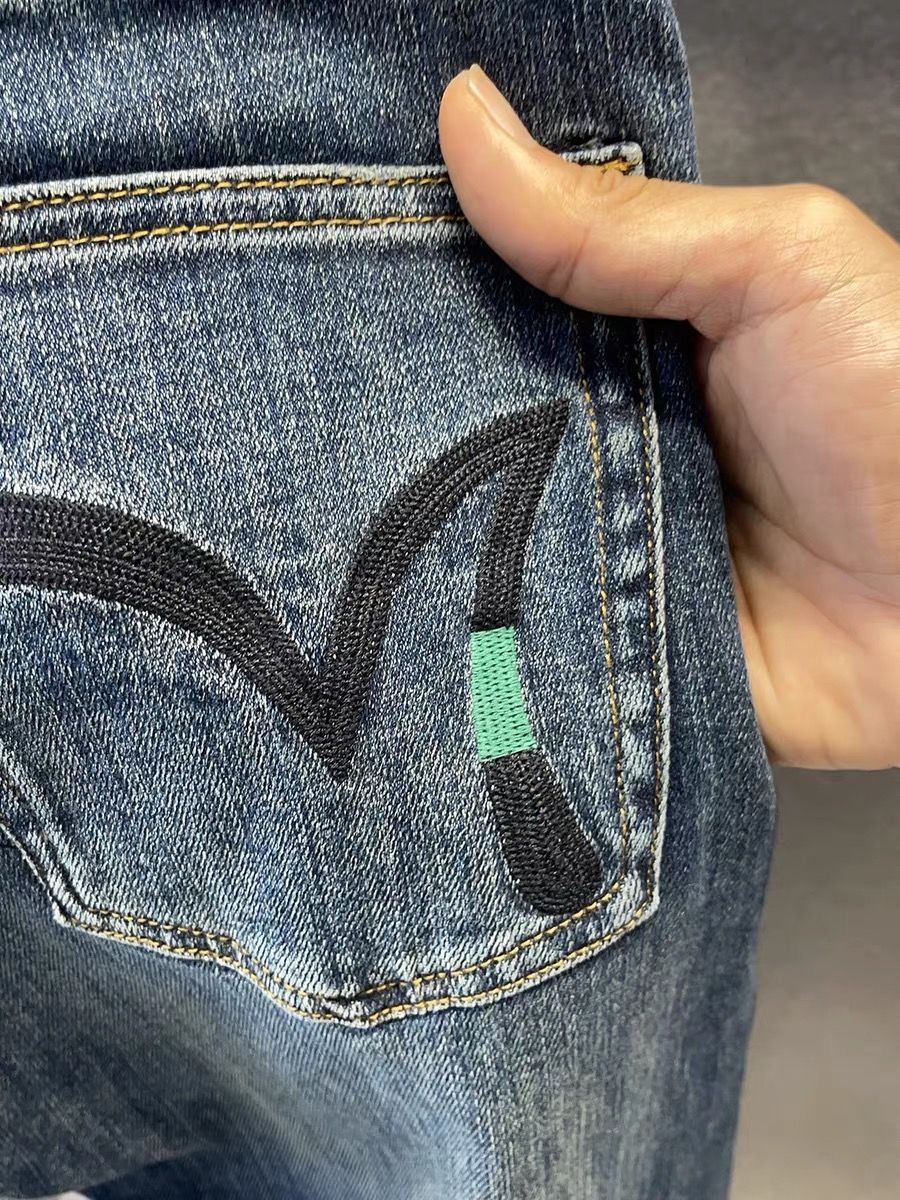 Menswear Clothing Retro Jeans  - đánh giá và giá Summer Clothing Trends 2025
